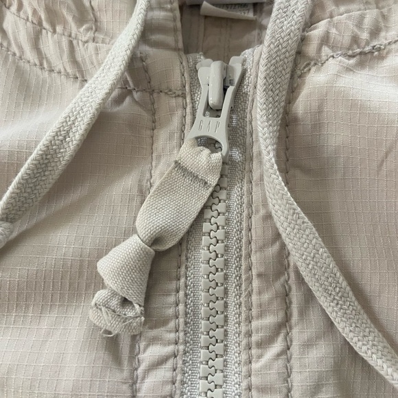 GAP Utility Jacket Light Tan Hood Long Sleeve With Buttons Pockets Size XS - Picture 6 of 12